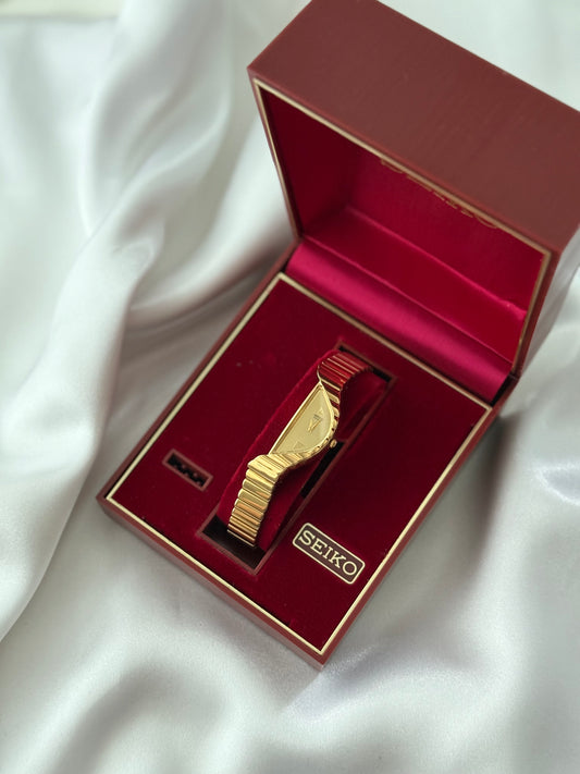 Rare Vintage Half Moon Seiko Watch