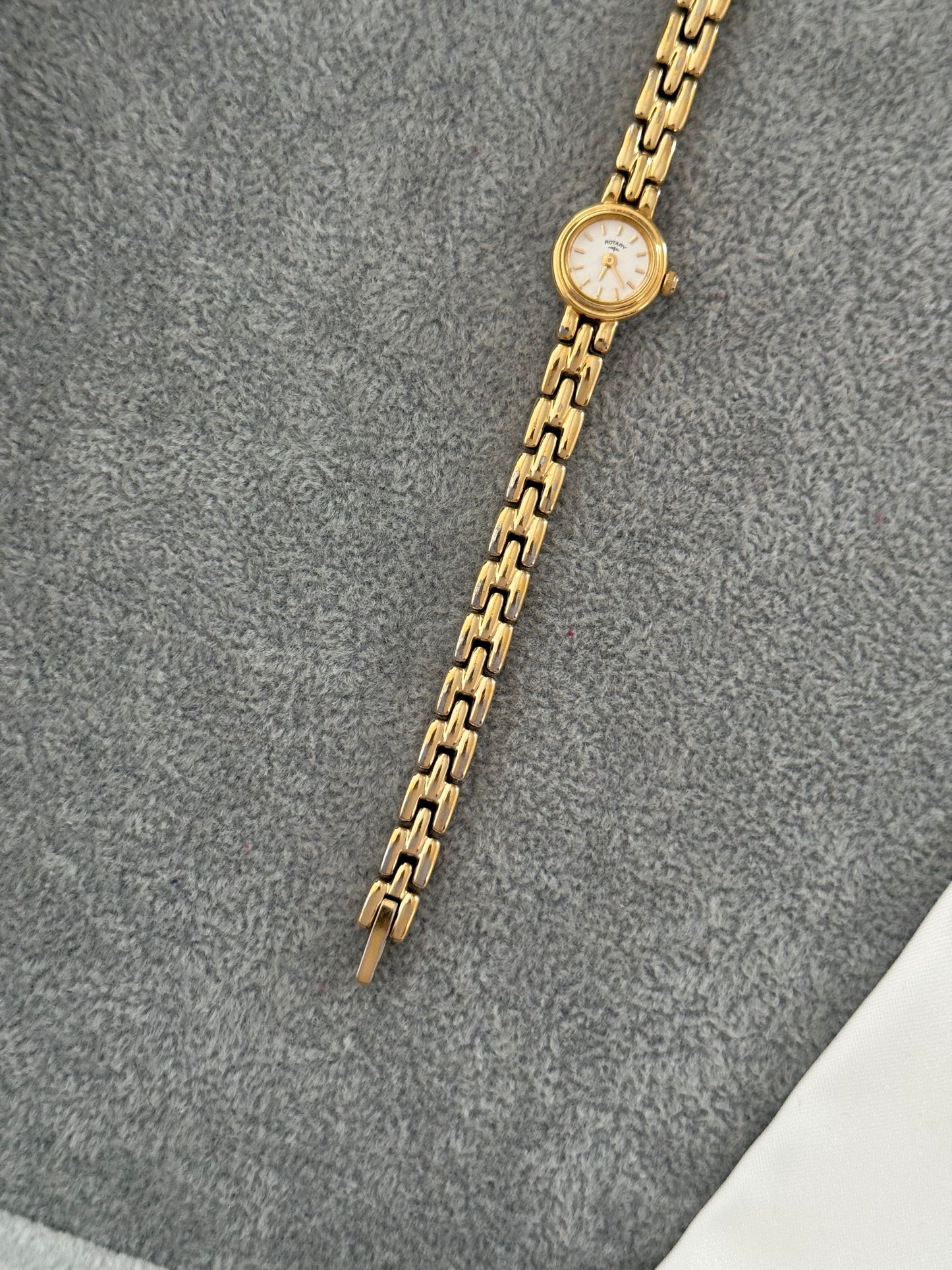 Dainty Vintage Rotary Watch