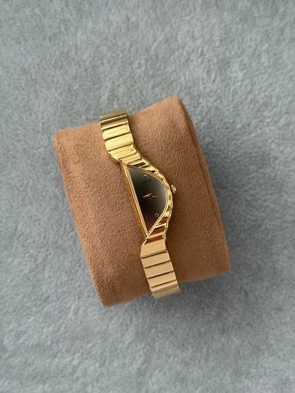 Ekiztas Half Moon Watch