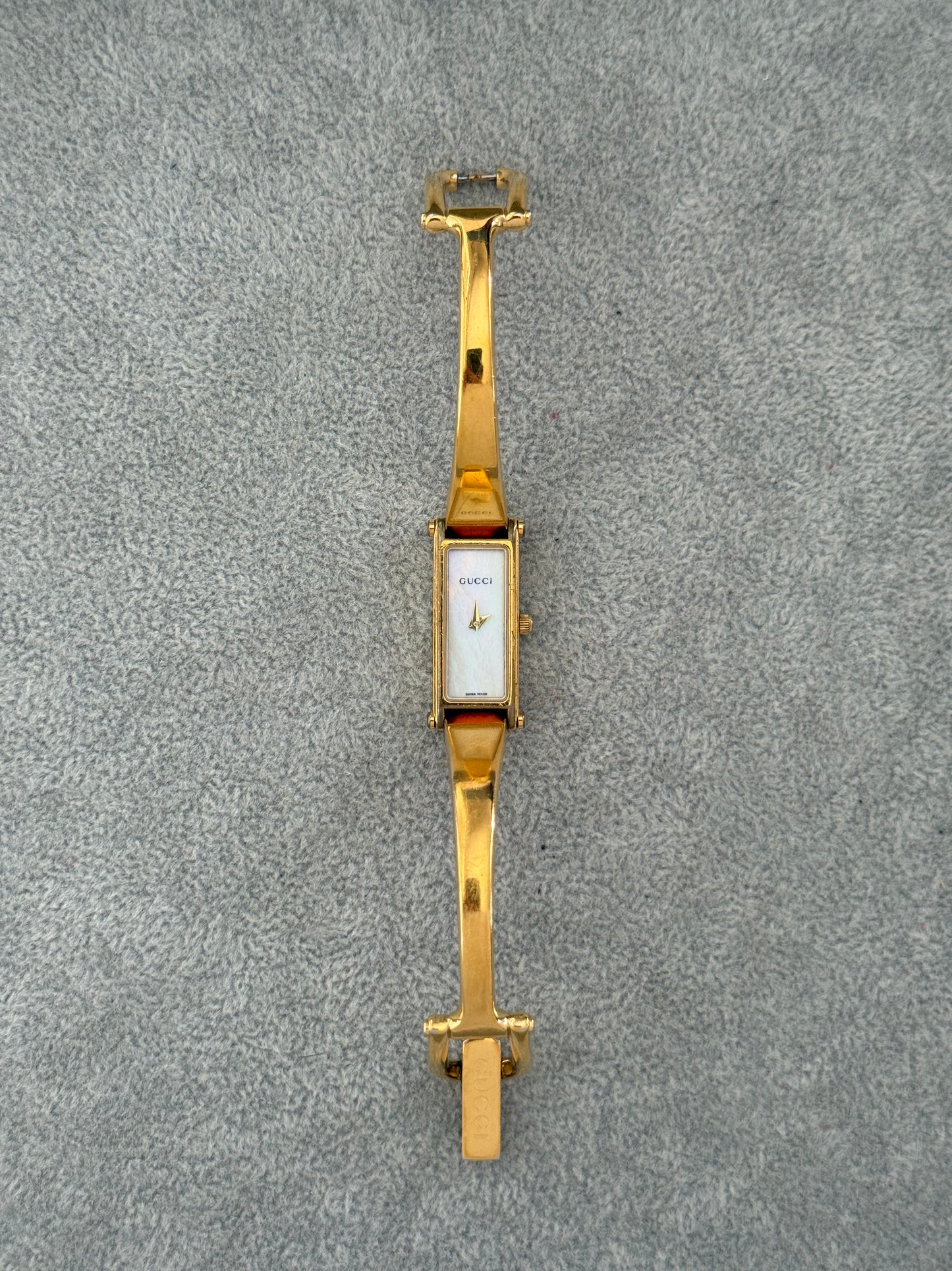 Gorgeous Vintage 1500L Gucci Watch