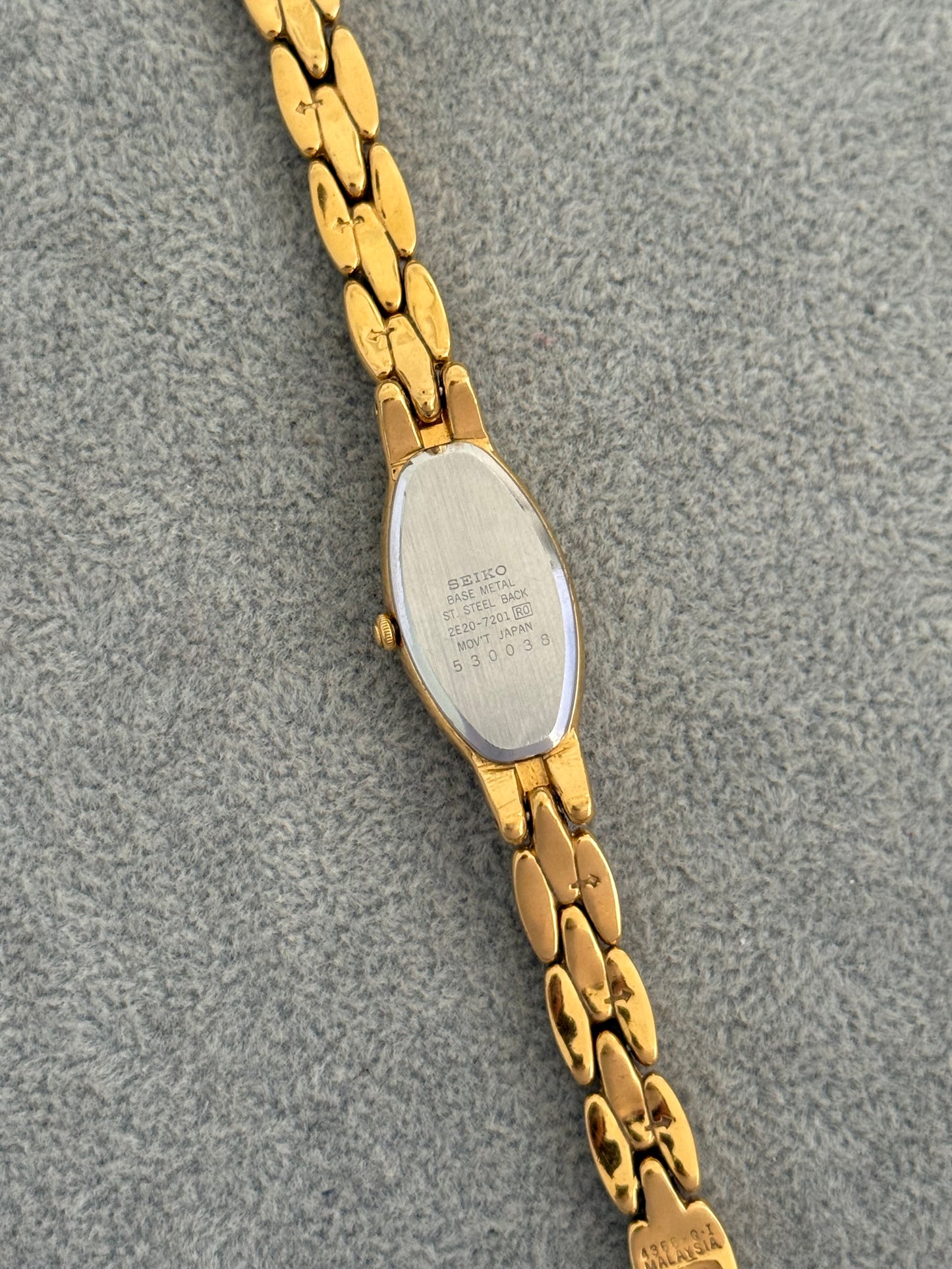Rare Vintage Mother of Pearl Seiko Watch SE20-7201