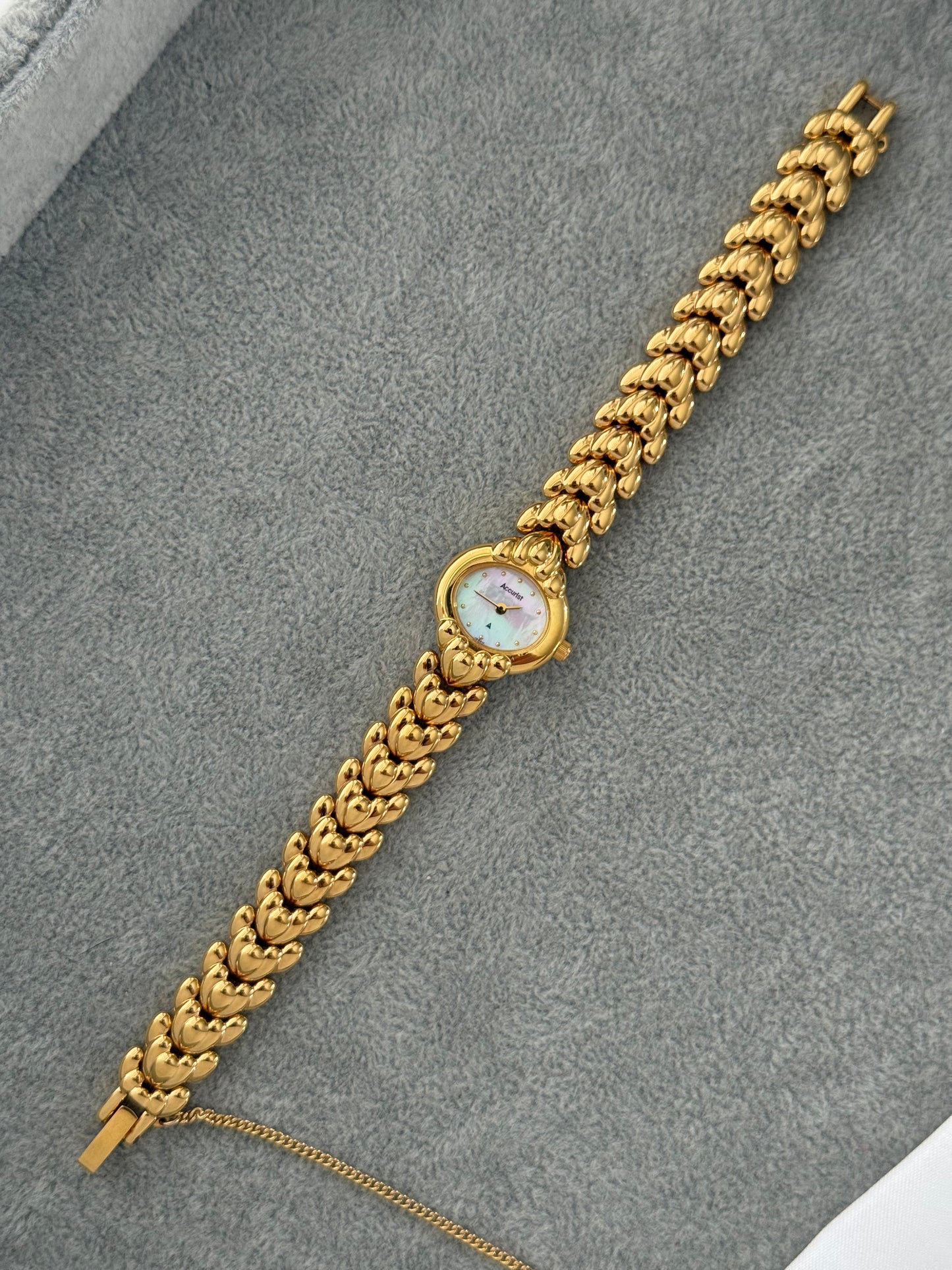 Vintage Mother Of Pearl Accurist Watch