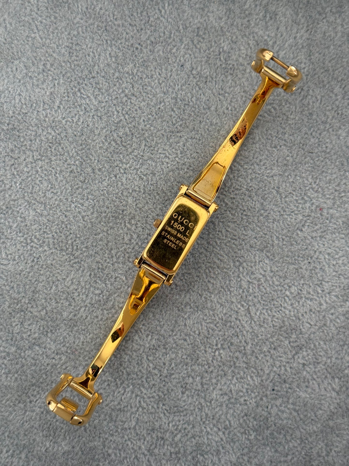 Gorgeous Vintage 1500L Gucci Watch