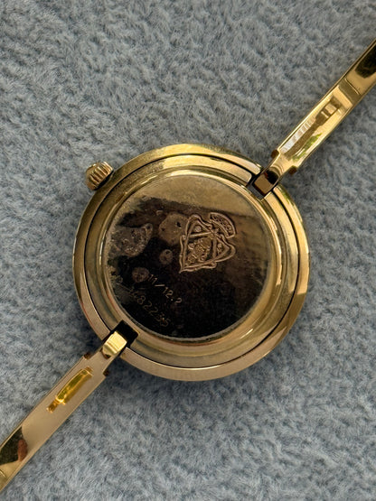 Vintage 1100L Gucci Watch with 13 Interchangeable Bezels