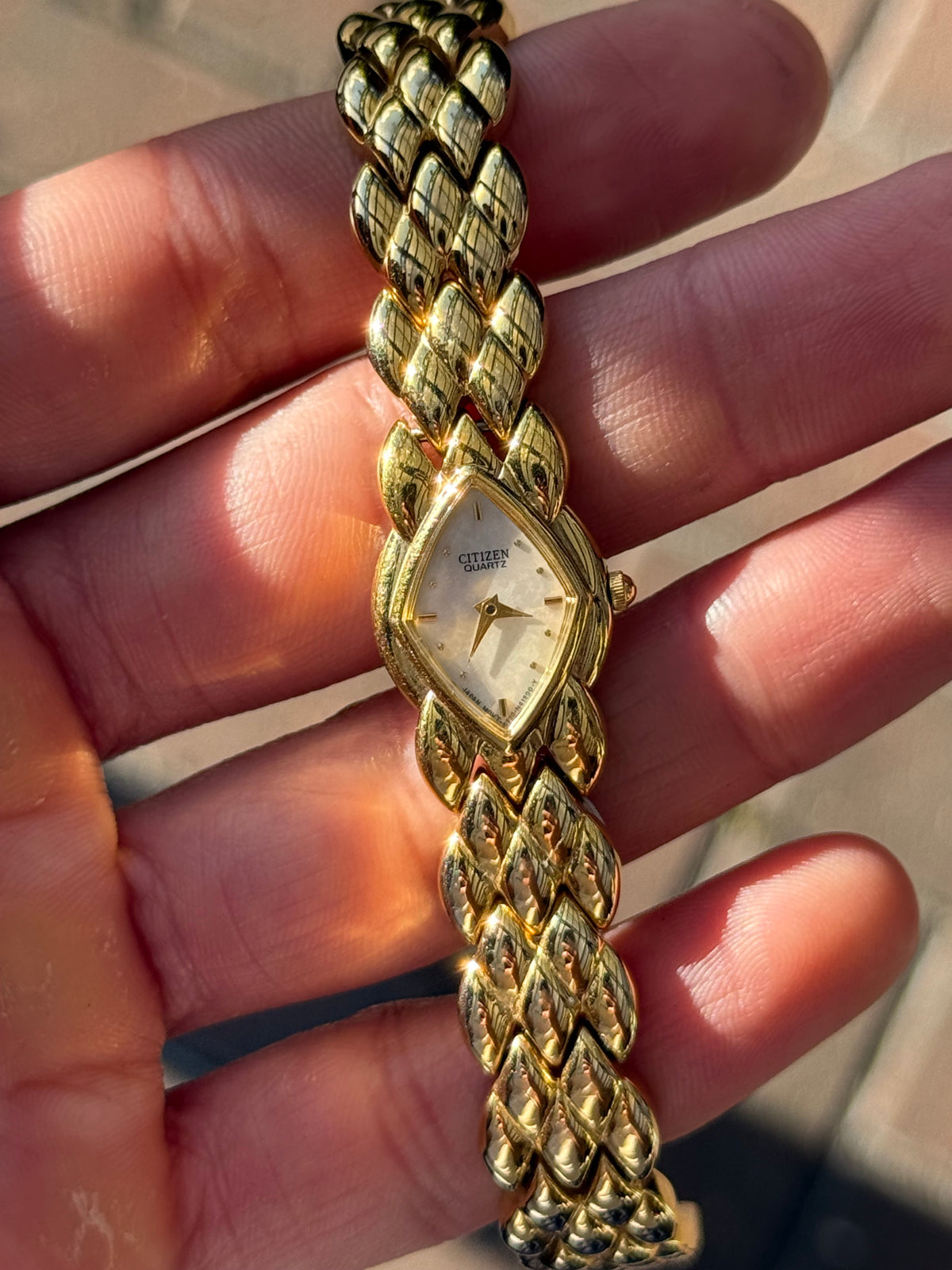 Vintage Citizen Golden Leaf Bracelet Watch with Mother of Pearl Dial