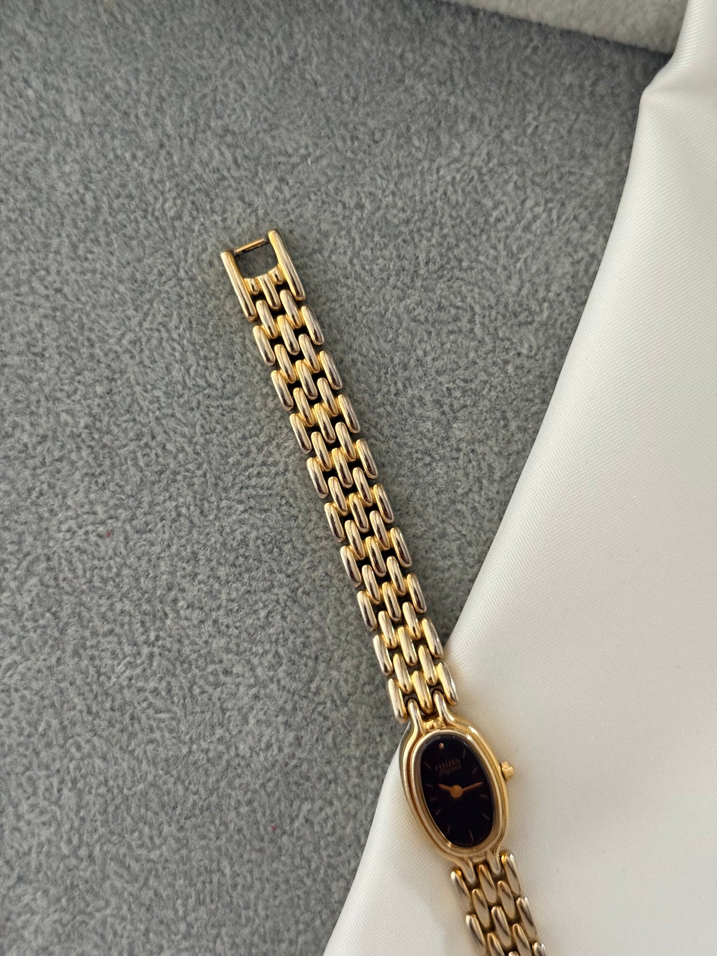 NW Dainty Vintage Citizen Elegance Watch