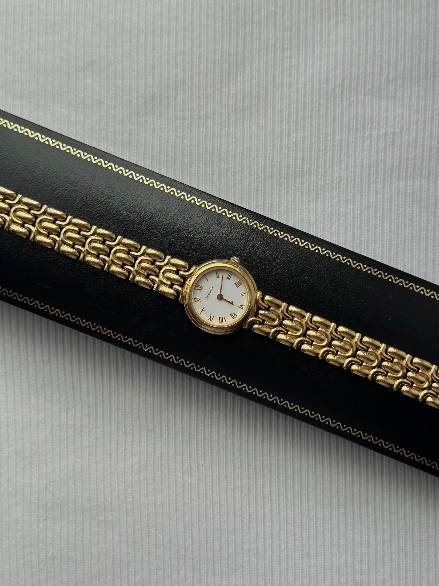 Vintage Accurist Watch