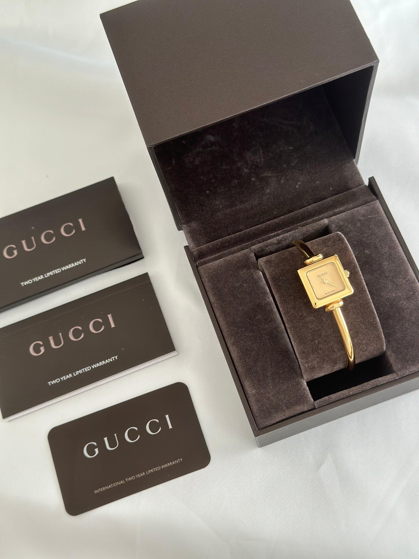 Vintage 1900L Gucci Watch