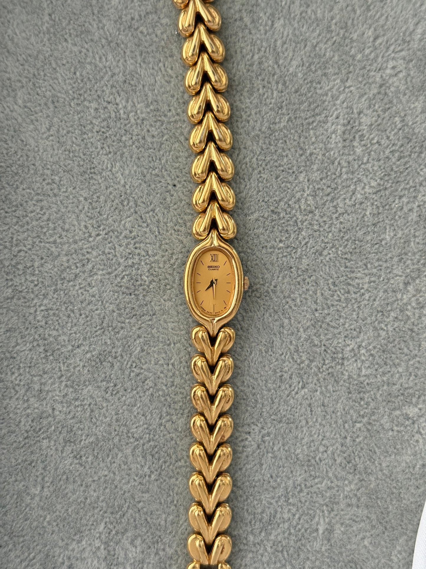 Chic Vintage Seiko Watch