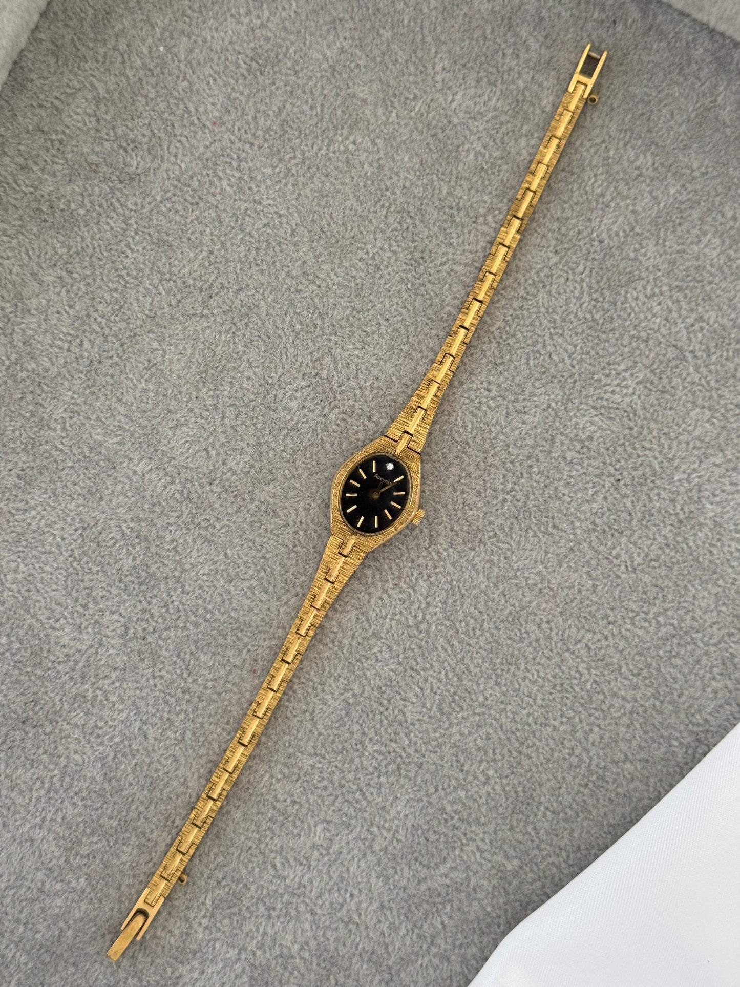 Vintage Accurist Watch