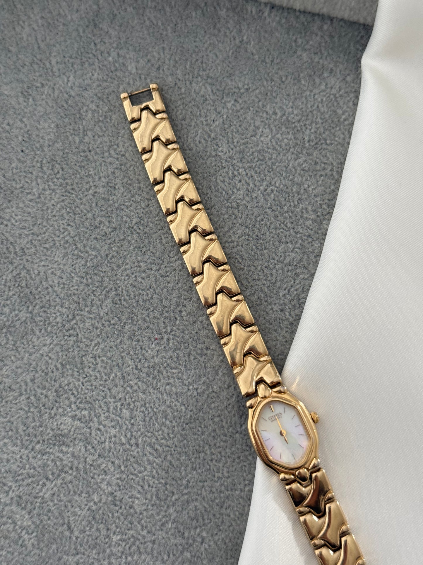 Vintage Mother of Pearl Citizen Watch