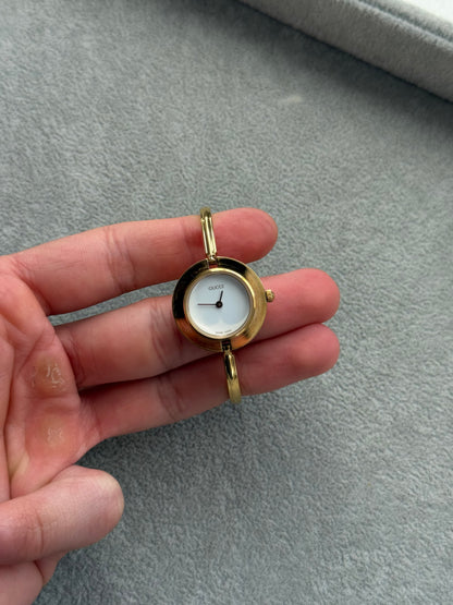 Vintage 1100L Gucci Watch with 13 Interchangeable Bezels