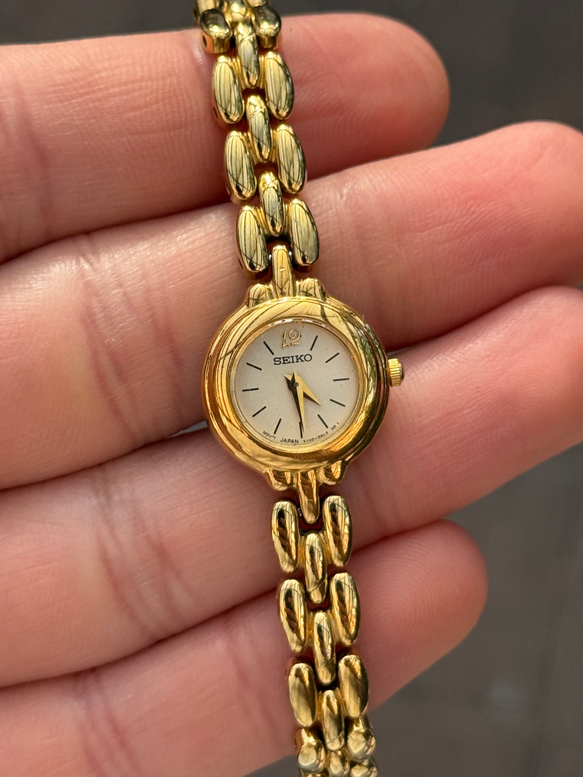Dainty February 1992 Gold Seiko Watch Y150-0AH0