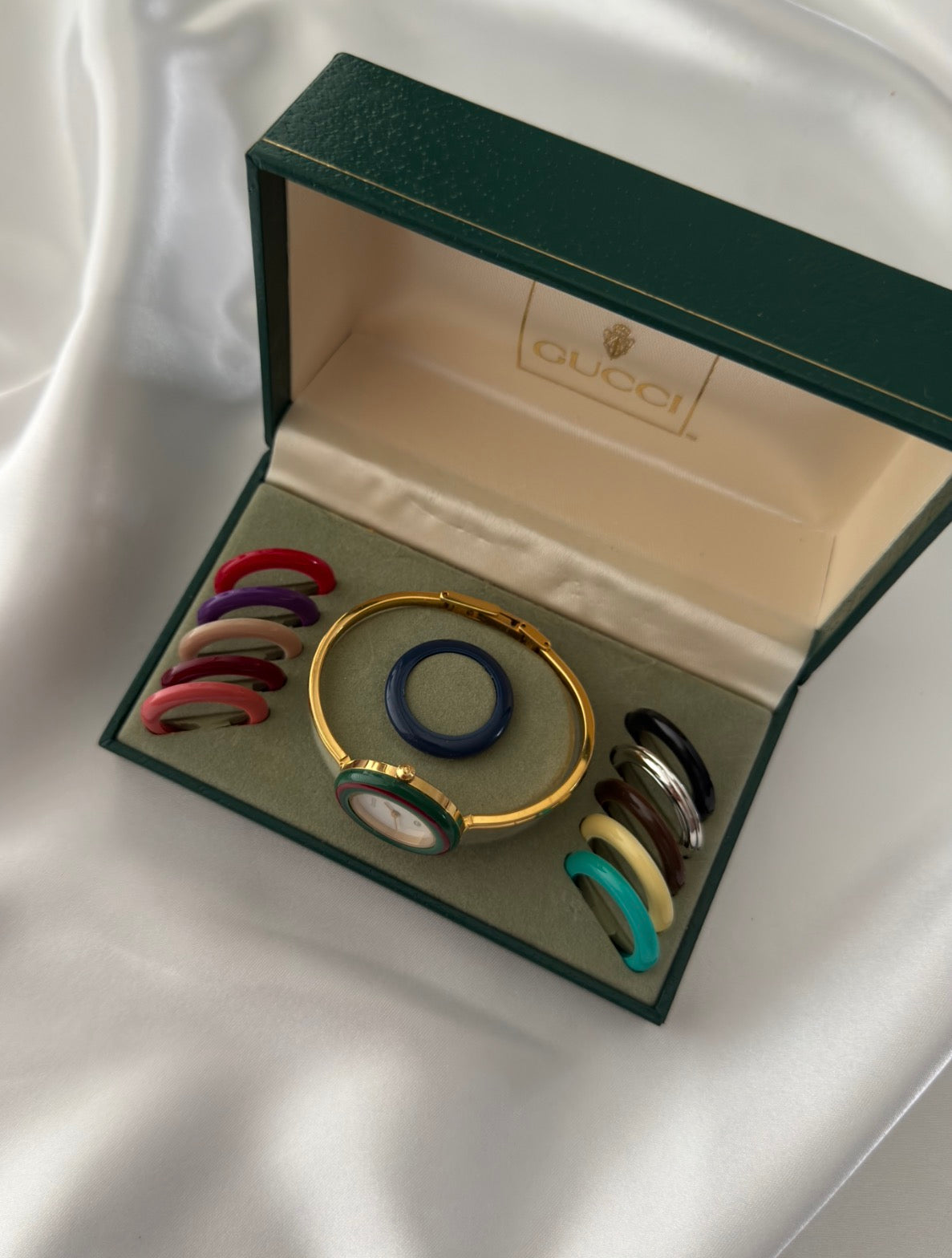 Vintage 1100L Gucci Watch